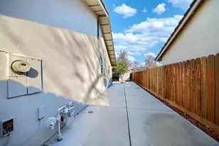 495 W Central Ave, Tracy, CA 95376 - Photo 37