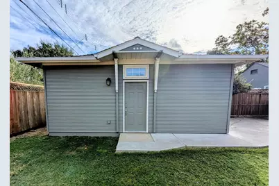 2751 Portola Way, Sacramento, CA 95818 - Photo 13