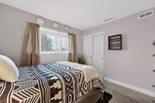 5040 North Pkwy, Sacramento, CA 95823 - Photo 17