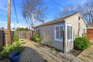 408 W Vine St, Lodi, CA 95240 - Photo 9