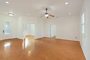 25568 N Hwy 99, Acampo, CA 95220 - Photo 9