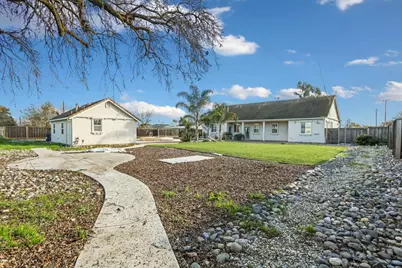 25568 N Highway 99, Acampo, CA 95220 - Photo 5