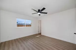 57 Kennelford Cir, Sacramento, CA 95823 - Photo 35