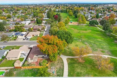 57 Kennelford Circle, Sacramento, CA 95823 - Photo 5