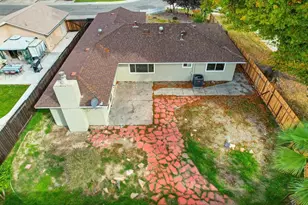 57 Kennelford Cir, Sacramento, CA 95823 - Photo 9