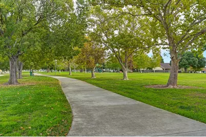 57 Kennelford Circle, Sacramento, CA 95823 - Photo 17