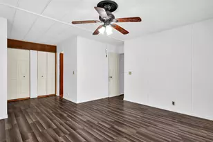 Huckleberry Ln, Sacramento, CA 95828 - Photo 23