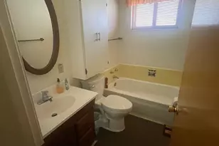 130 W Loretta Ave, Stockton, CA 95207 - Photo 13