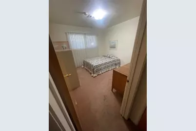 130 W Loretta Avenue, Stockton, CA 95207 - Photo 15