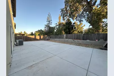 2220 Bridgeton Way, Stockton, CA 95212 - Photo 19