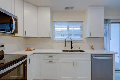 1001 Jacquelinelee Drive, Turlock, CA 95382 - Photo 13