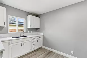 1099 Grand Ave, Olivehurst, CA 95961 - Photo 13