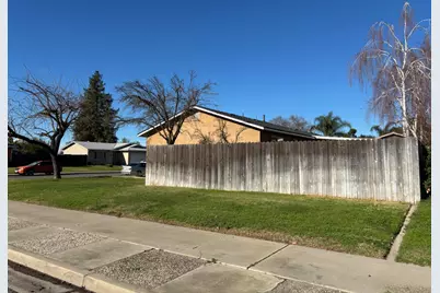 9852 Margaret Court, Delhi, CA 95315 - Photo 7