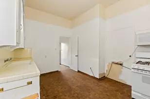 913 24th St, Sacramento, CA 95816 - Photo 11