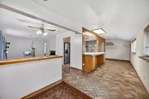 4956 J Pkwy, Sacramento, CA 95823 - Photo 17