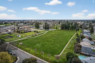 4956 J Pkwy, Sacramento, CA 95823 - Photo 43