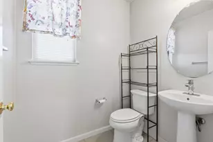 1377 Cougar Creek Dr, Patterson, CA 95363 - Photo 15