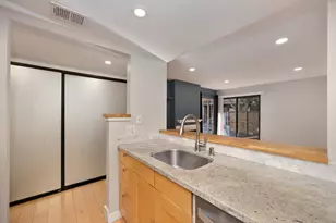 915 Fulton Ave, Sacramento, CA 95825 - Photo 7