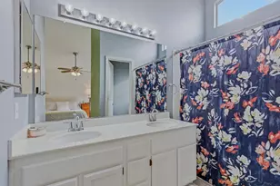 8386 Hillsbrook Dr, Antelope, CA 95843 - Photo 15