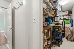 8386 Hillsbrook Dr, Antelope, CA 95843 - Photo 25