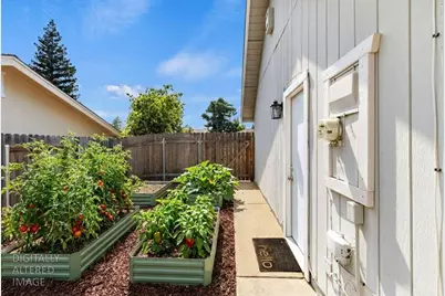 6996 Lincoln Creek Circle, Carmichael, CA 95608 - Photo 53