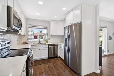 6996 Lincoln Creek Circle, Carmichael, CA 95608 - Photo 13