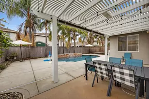 9740 Sage Thrasher Cir, Elk Grove, CA 95757 - Photo 45