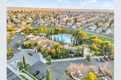 9740 Sage Thrasher Circle, Elk Grove, CA 95757 - Photo 57