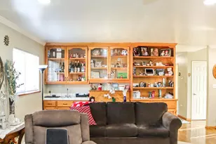 161 Ribier Ave, Modesto, CA 95350 - Photo 9