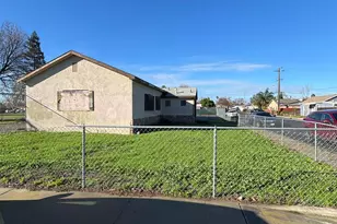 410 Stockton St, Manteca, CA 95337 - Photo 1