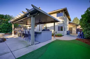 1068 Kensington Dr, Roseville, CA 95661 - Photo 9