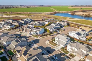 1847 Outrigger Ln, Lathrop, CA 95330 - Photo 51