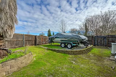 1510 Crestmont Avenue, Roseville, CA 95661 - Photo 23