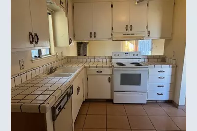 1051 Hysell Court, Turlock, CA 95380 - Photo 5