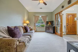 594 Diana Ct, Hanford, CA 93230 - Photo 11