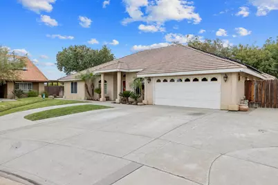 594 Diana Court, Hanford, CA 93230 - Photo 5