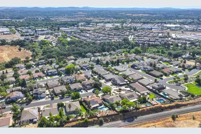 4366 Lakebreeze Drive, Rocklin, CA 95677 - Photo 61