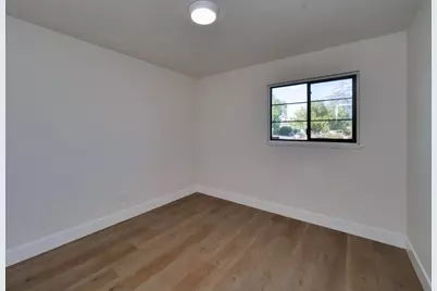 3541 Kroy Way, Sacramento, CA 95820 - Photo 21