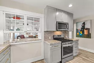 319 W 12th St, Tracy, CA 95376 - Photo 21