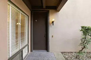 2229 Woodside Ln, Sacramento, CA 95825 - Photo 7