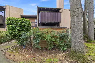 2229 Woodside Lane #4, Sacramento, CA 95825 - Photo 1