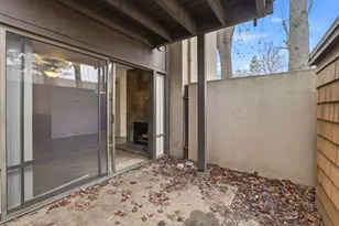 2229 Woodside Ln, Sacramento, CA 95825 - Photo 33