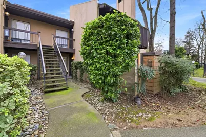2229 Woodside Lane #4, Sacramento, CA 95825 - Photo 5