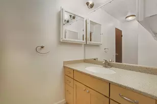 2229 Woodside Ln, Sacramento, CA 95825 - Photo 31