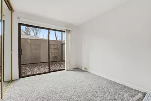 2229 Woodside Ln, Sacramento, CA 95825 - Photo 25