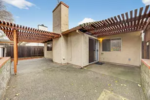 7813 Shimmer River Ln, Citrus Heights, CA 95610 - Photo 37