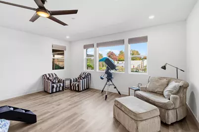 242 McKays Point Pl, West Sacramento, CA 95605 - Photo 23