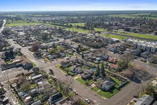 515 E St, Galt, CA 95632 - Photo 51