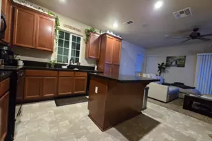 240 Maidenbrook Ln, Sacramento, CA 95823 - Photo 7