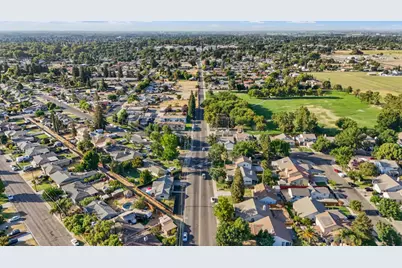 700 S Berkeley Avenue, Turlock, CA 95380 - Photo 35